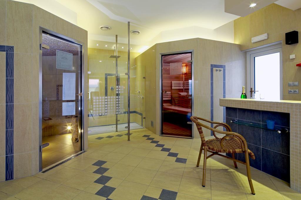 Wellness Penzion Pod Rozhlednou Kostelec nad Orlici Bagian luar foto