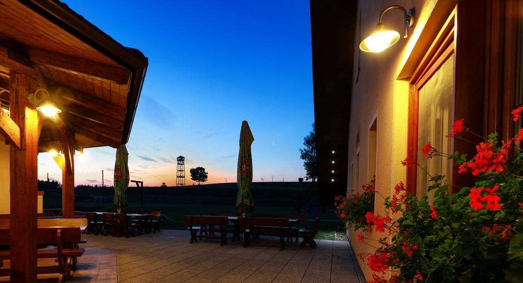 Wellness Penzion Pod Rozhlednou Kostelec nad Orlici Bagian luar foto