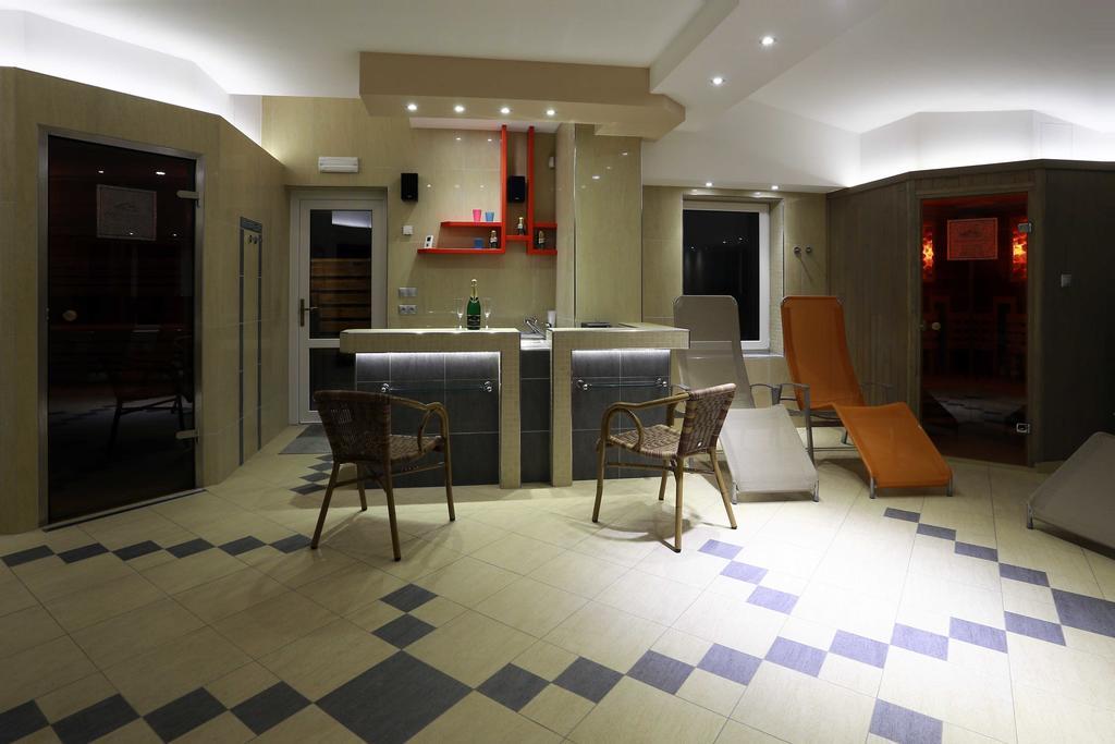 Wellness Penzion Pod Rozhlednou Kostelec nad Orlici Bagian luar foto