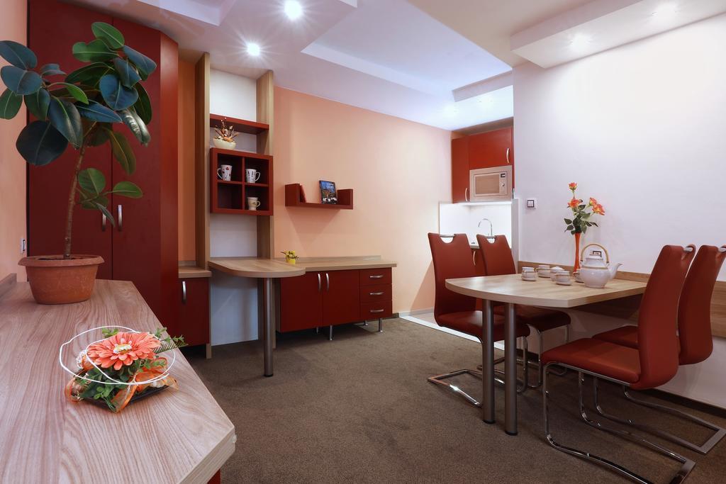 Wellness Penzion Pod Rozhlednou Kostelec nad Orlici Bagian luar foto